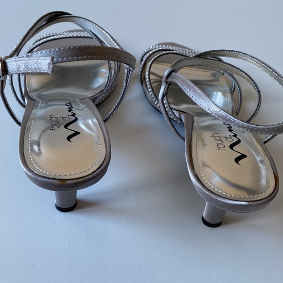 Touch of Nina silver metallic dress sandals with side buckle. - Picture 3 of 8